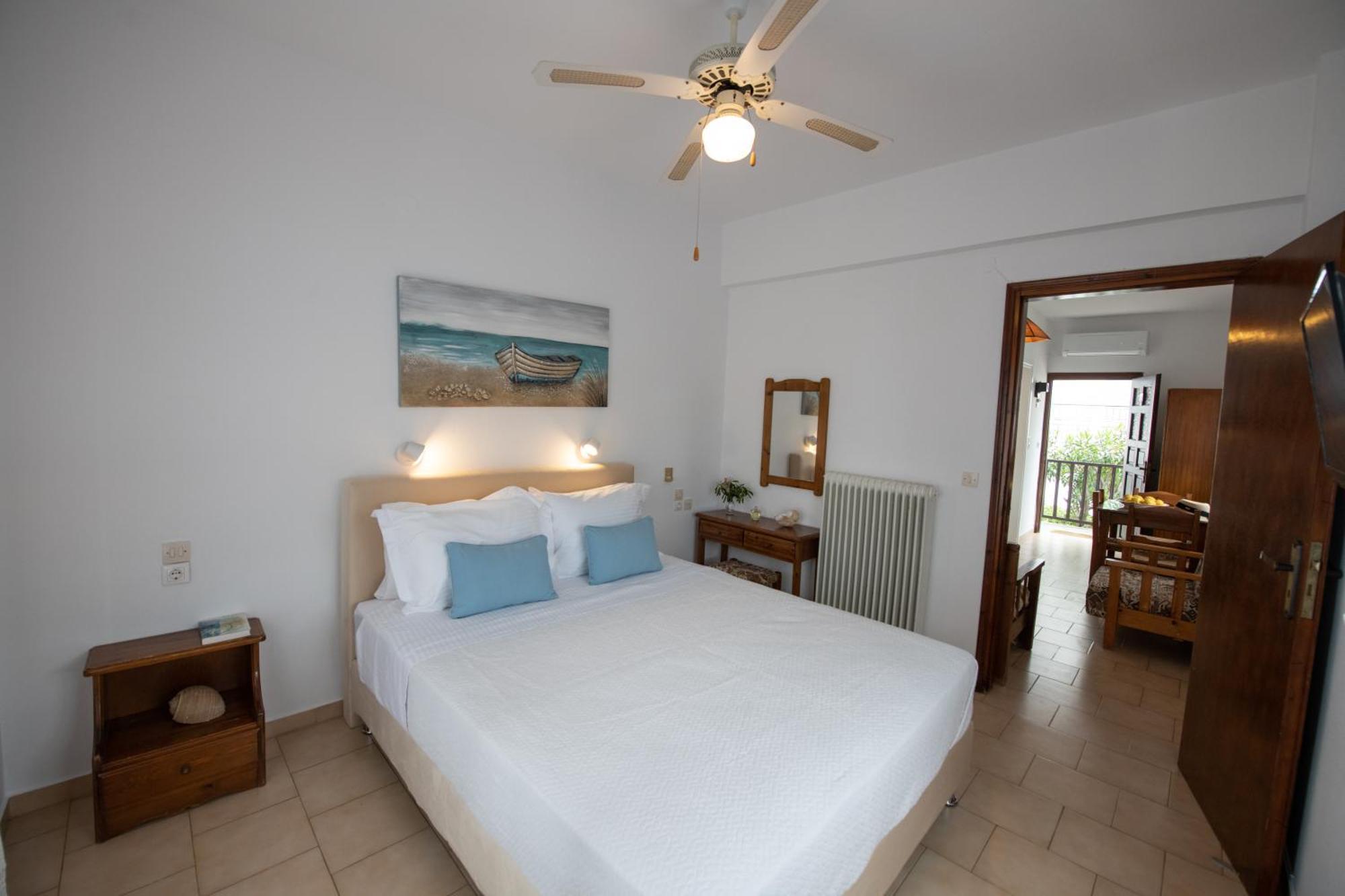 Lilian Beachfront Apartments Neo Klima Buitenkant foto
