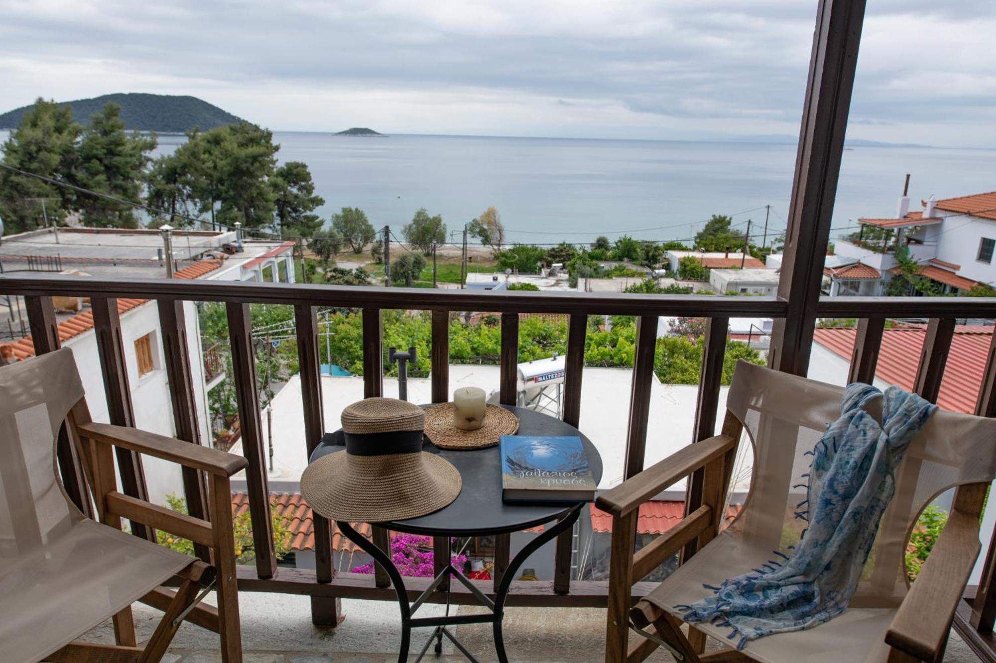 Lilian Beachfront Apartments Neo Klima Buitenkant foto